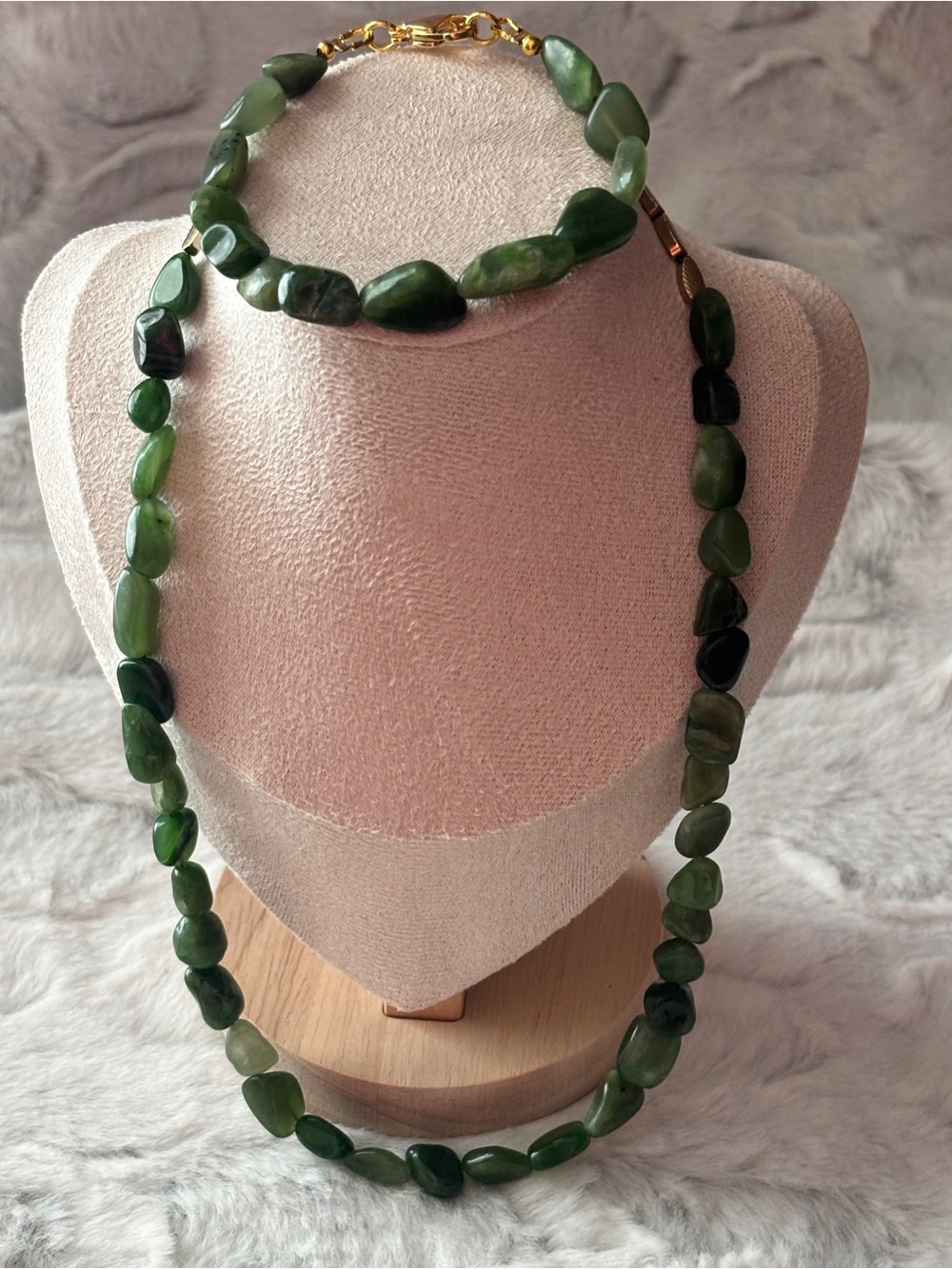Green Southern Jade Nugget Necklace and Bracelet Set